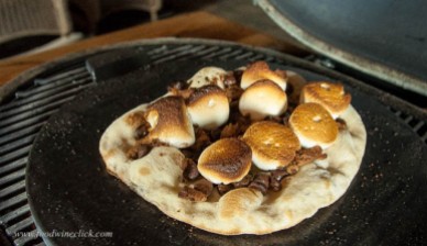 S'mores pizza