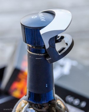 Avina Wine Tools locking bottle stopper