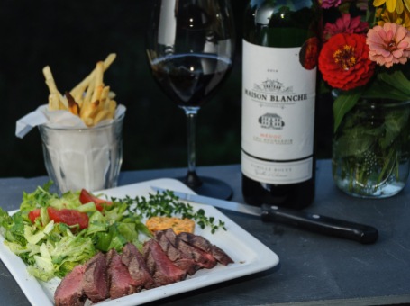 Entrecote frites and a Bordeaux wine