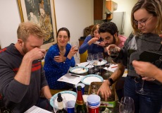 The aroma jars were a hit, as people succeeded in finding the aromas (or not) in individual glasses of wine.