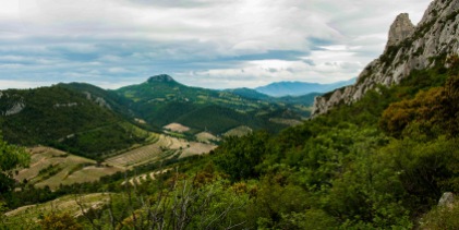Beautiful hiking in the Dentelles, only a short distance from Rasteau